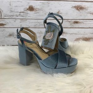 Chinese laundry blue velvet heels